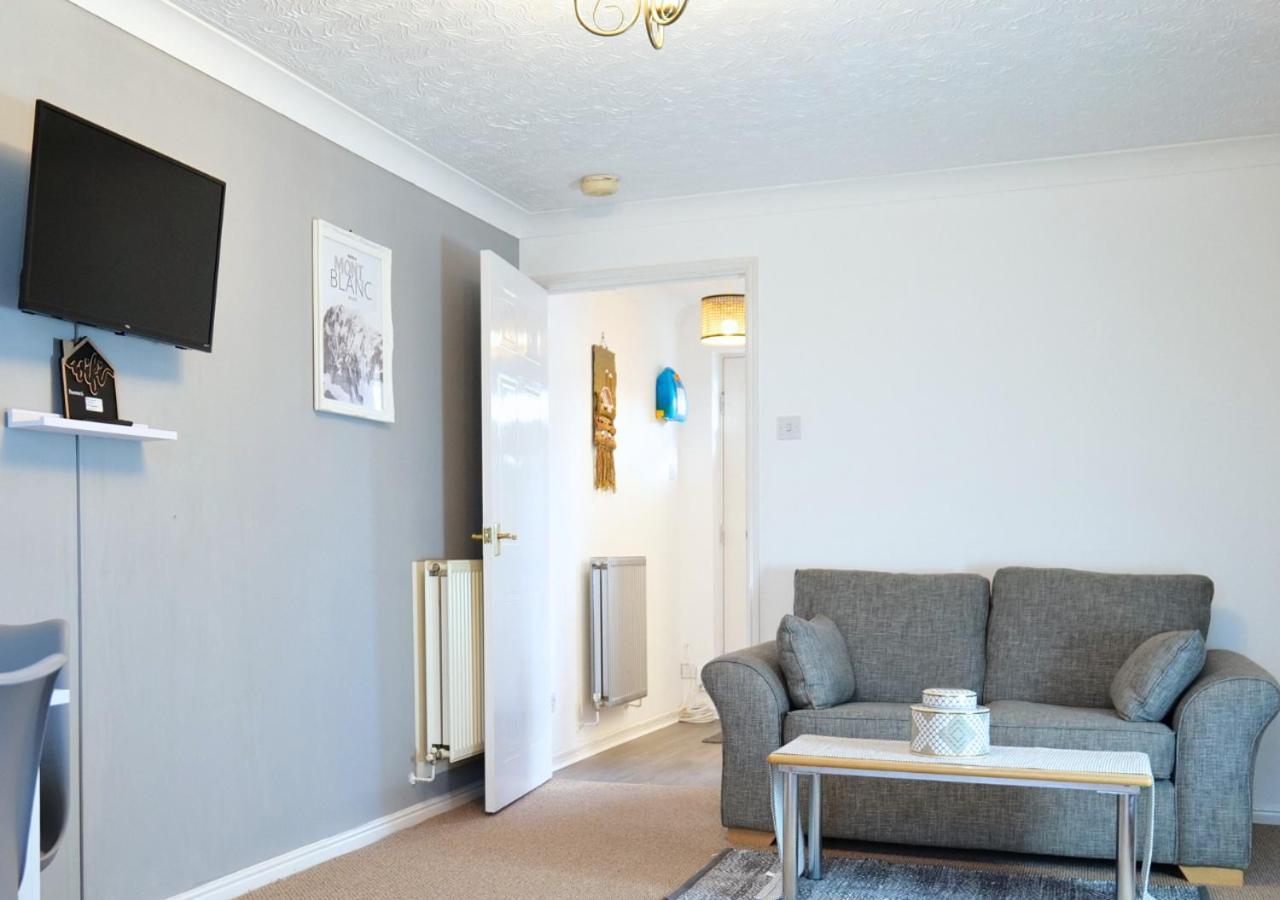 Holiday home Peaceful With Parking, Wi-fi And Garden *