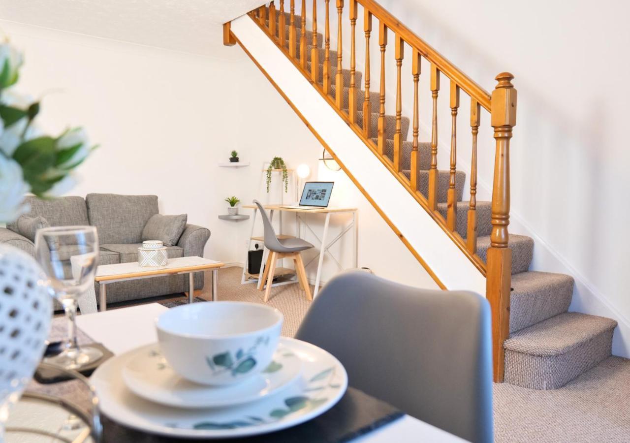 Peaceful With Parking, Wi-fi And Garden Holiday home *